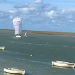Le Clos De Beauchamps L'entre 2 Baies Accueil Velo דירה